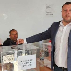 Петър Петров : Гласувах за бъдещето на децата си и за Възраждане на родния ми край