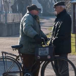 Последно: По 100 лева за Коледа на 330 000 най-бедни пенсионери